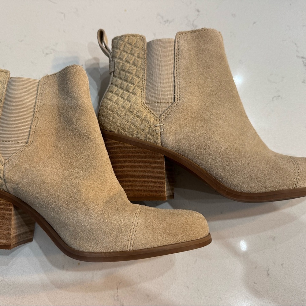 Toms Suede Tan Ankle Booties